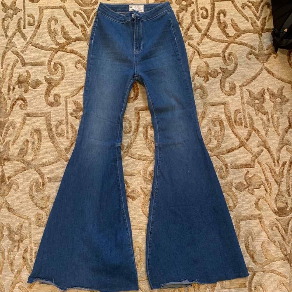 FREE PEOPLE BELL BOTTOM JEANS